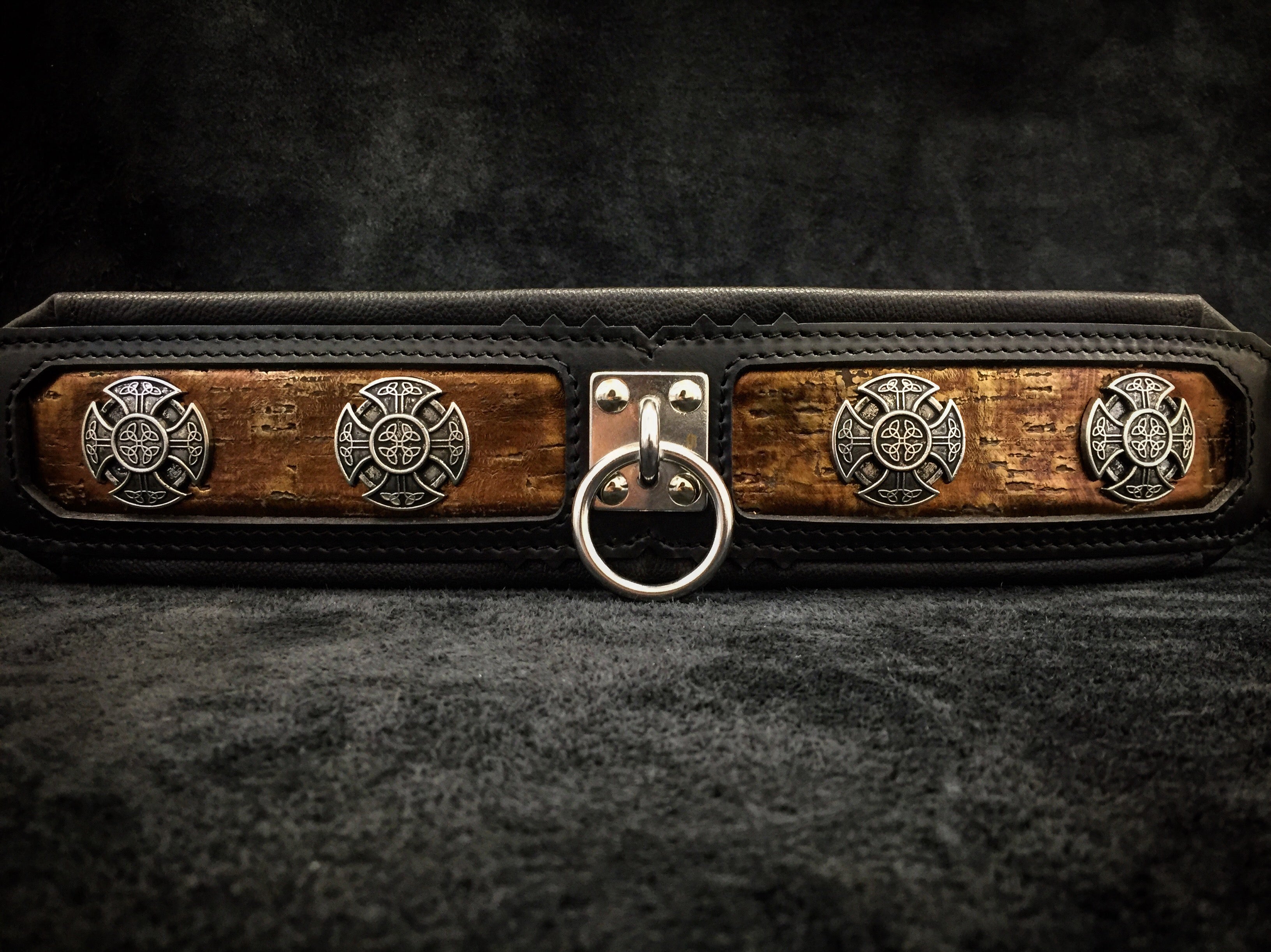 Collar ''Viking'' diseño exclusivo LIMITED / 50 piezas