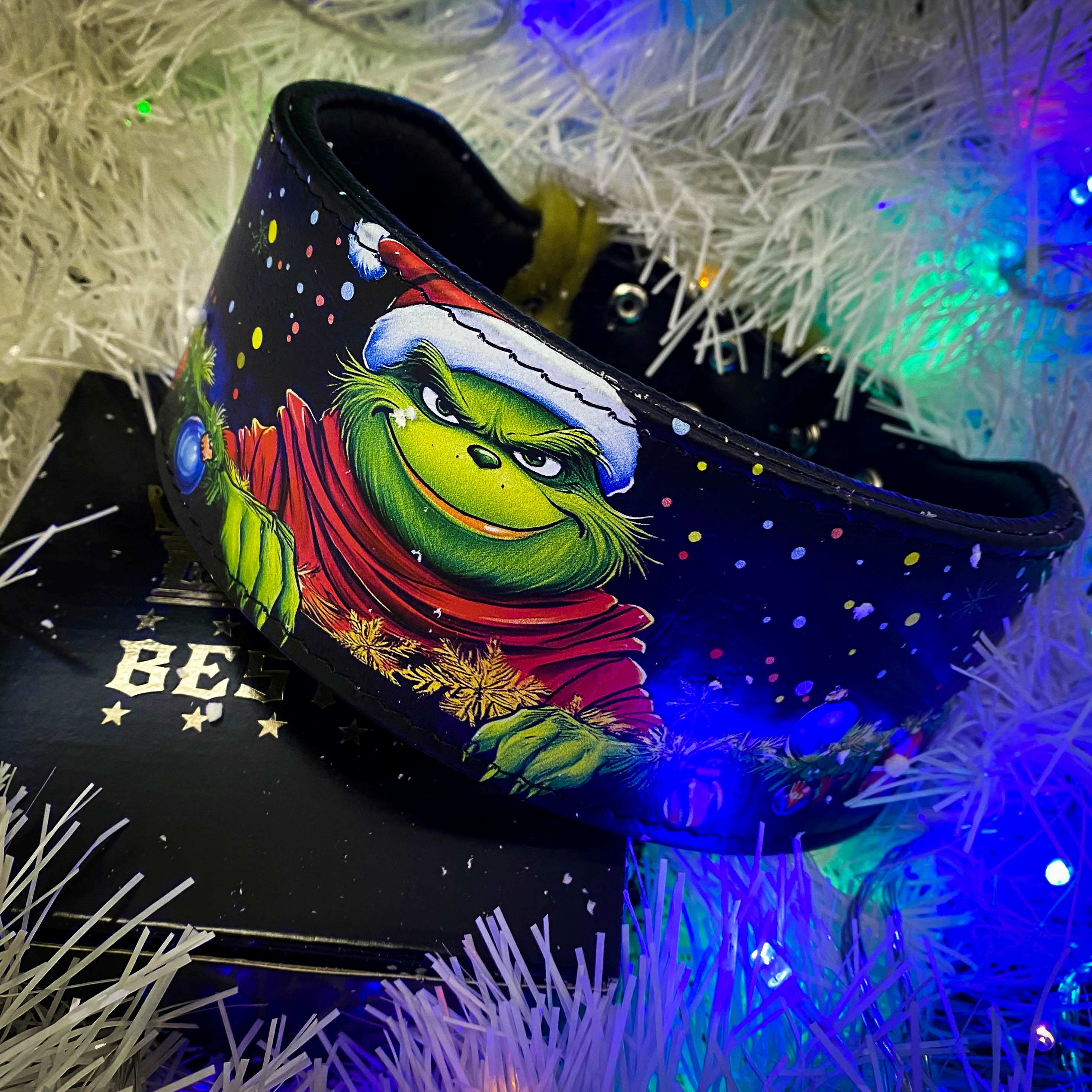 El collar limitado de Grinch