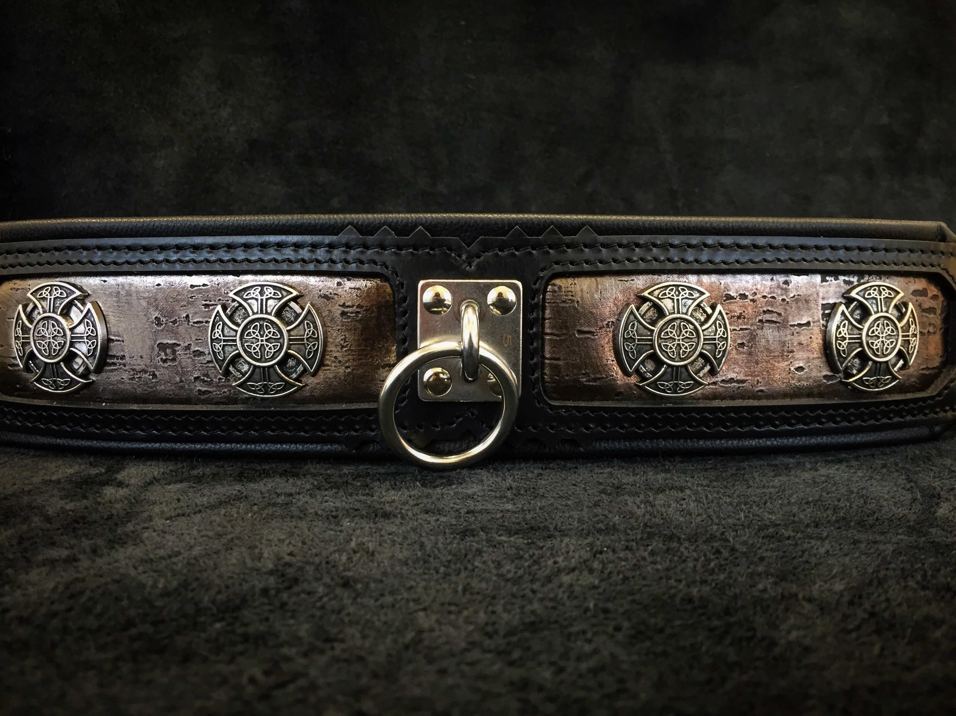 Collar ''Viking'' diseño exclusivo LIMITED / 50 piezas